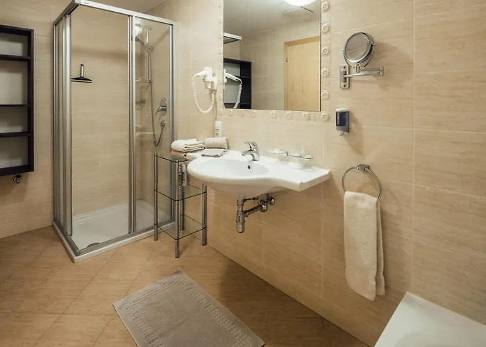 Schimpfoesslhof 农家乐 *